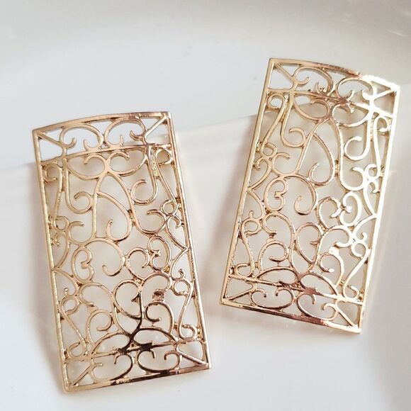 New! Anthro Gold Lattice Earrings - Picture 7 of 12